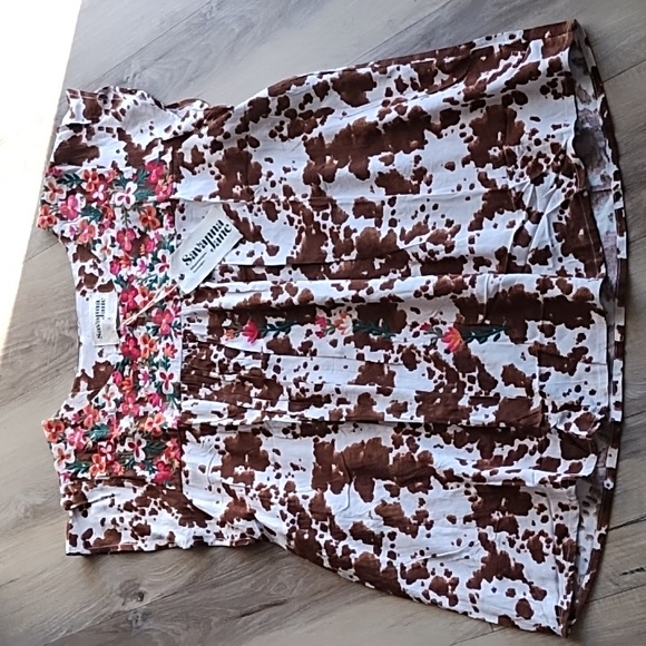 Savanna Jane Tops - Saivana Women's Floral Embroidered Top - Brown and White